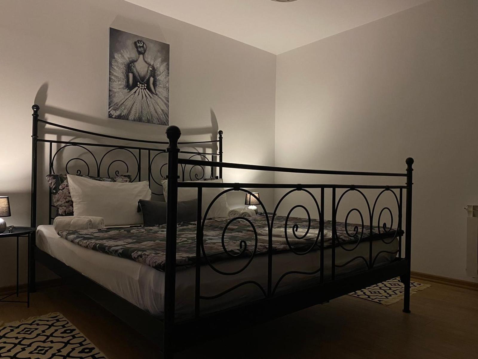 Route 68 Apartman Szarajevó Kültér fotó